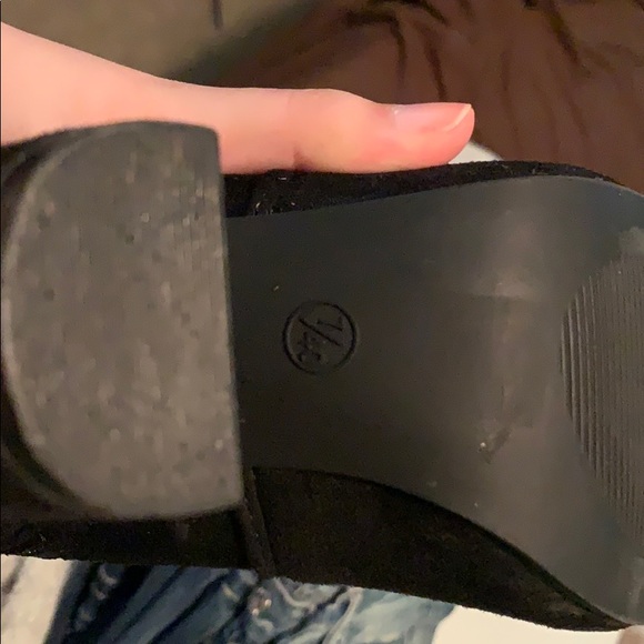 Thigh High Black Boots with heel - Picture 3 of 4